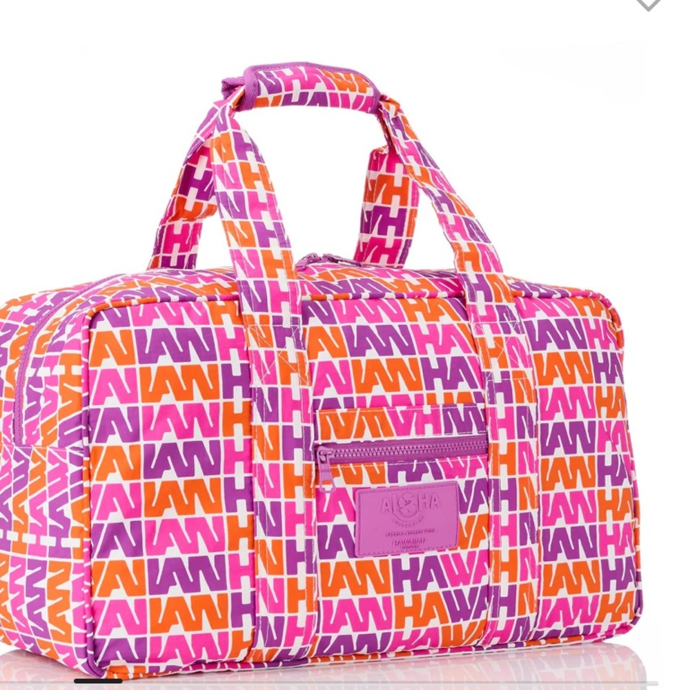 NWT ALOHA Collection x Hawaiian Airlines travel bag